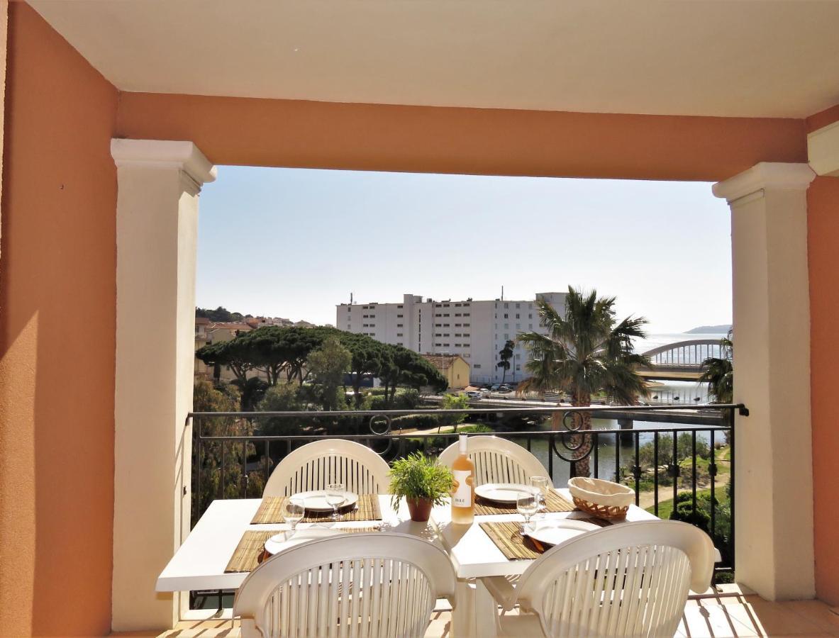 Port Marine Apartment Sainte-Maxime Exterior photo